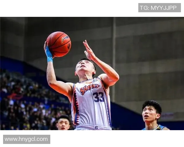 上海篮球队灵活性创新高引发热议助力球队崛起与发展