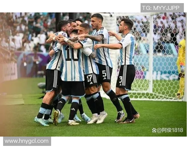 成都足球队团队协作深度解析与其他球队的对比研究